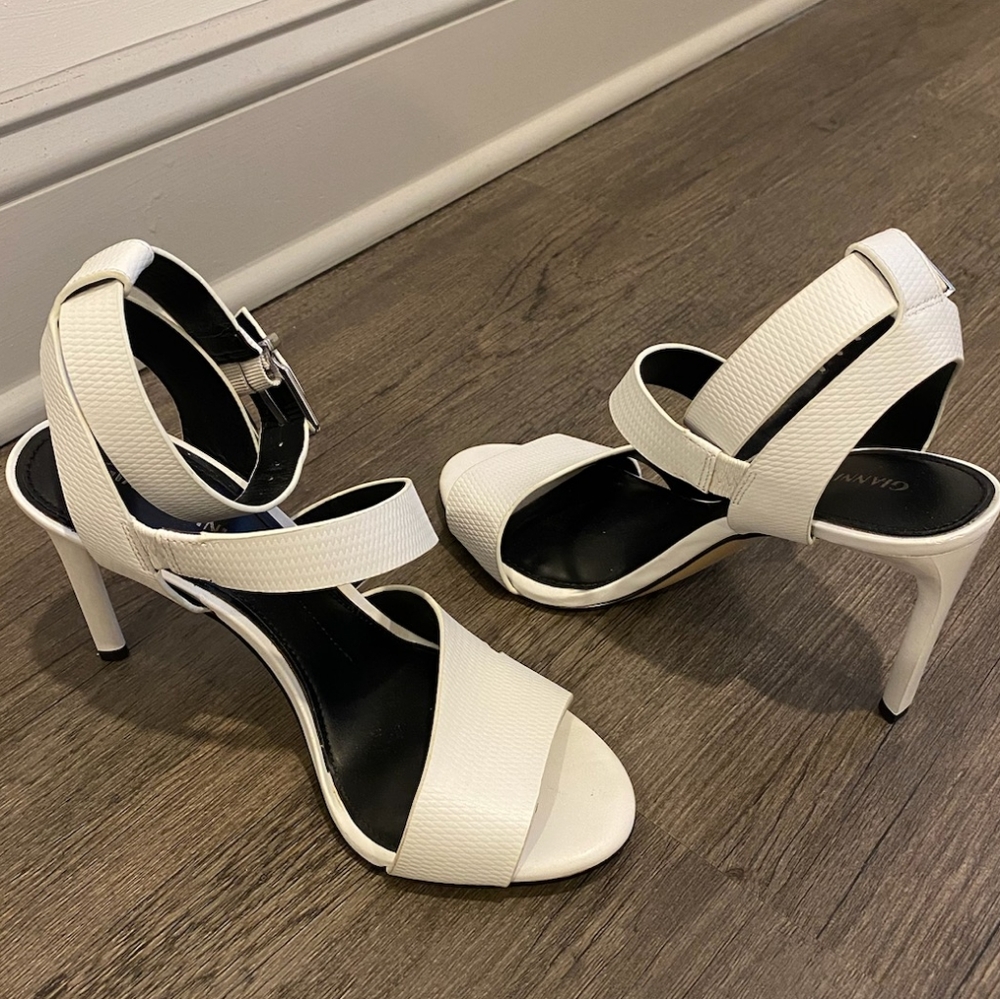 White Gianni Bini Heels size 7.5